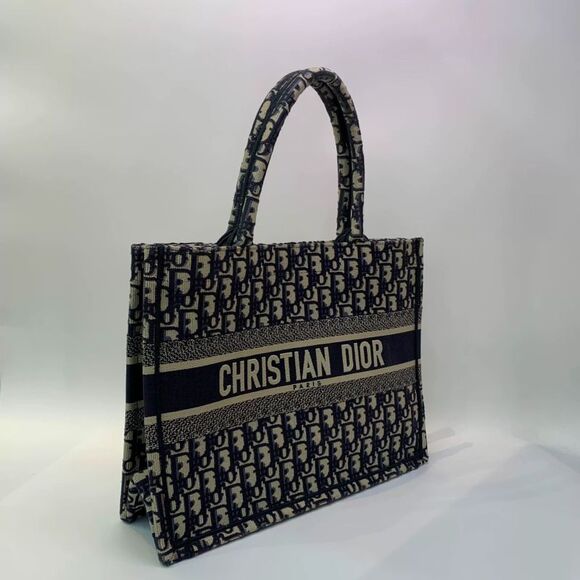 Dior Women Pre-Loved Bag Brand New Condition - Picture 2 of 9